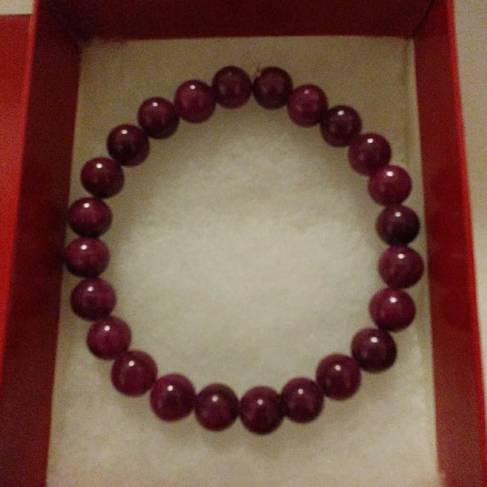 Violet Mountain Jade Stone Bracelet - Picture 5 of 8